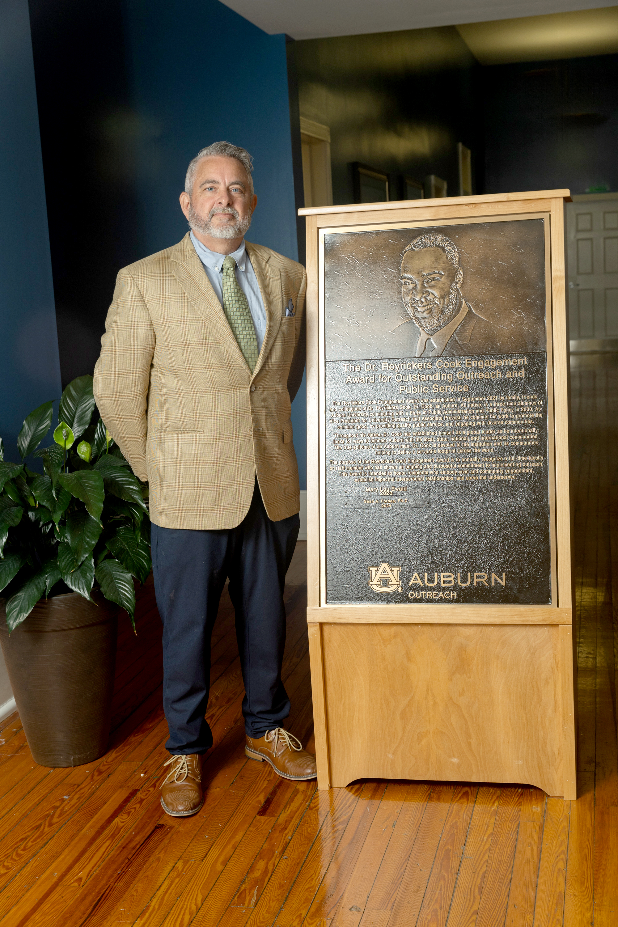 Forbes received the prestigious 2024 Royrickers Cook Endowed Engagement Award.