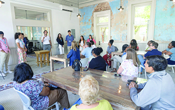 John Dorsey, M.D. speaks with Auburn Across Alabama participants about Project Horseshoe Farm
