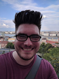 Chris Wells headshot