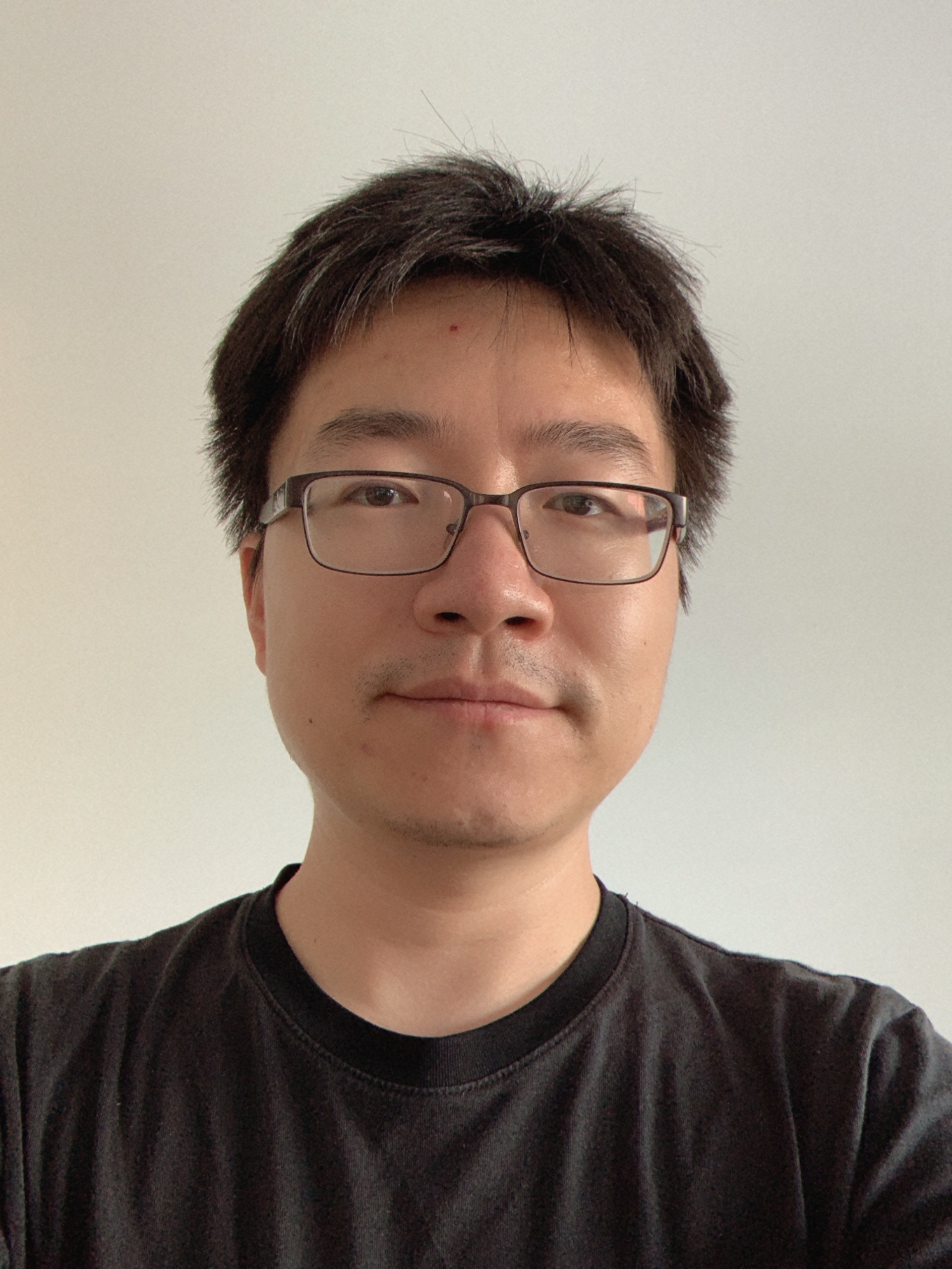 Zhe Su headshot