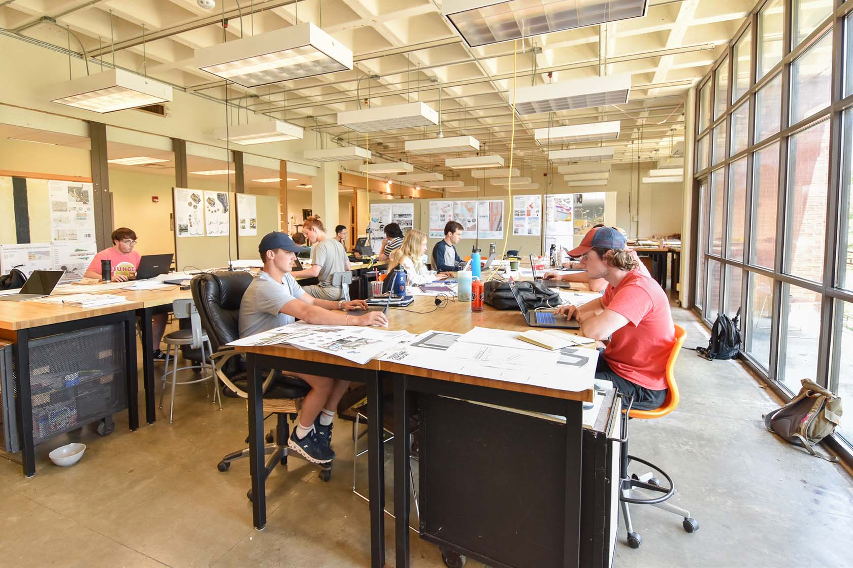 College of Agriculture students working on lab