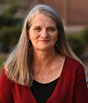 Stephanie Ostrowskie Headshot