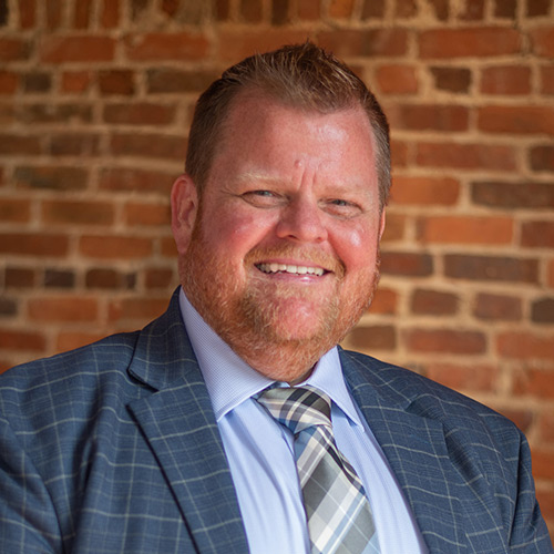 Headshot photo of Matthew Campbell