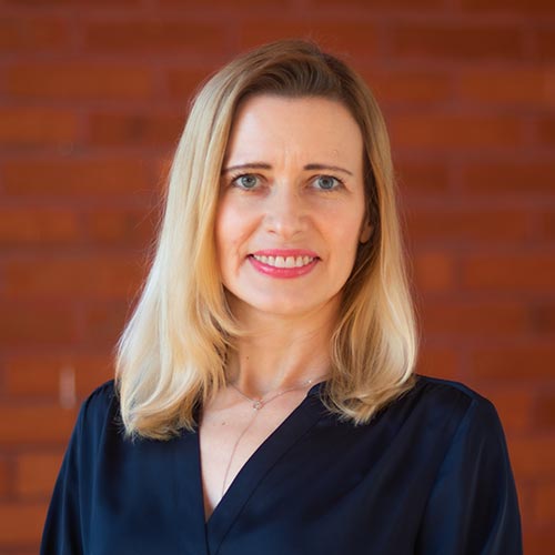 Headshot photo of Liliana Stern