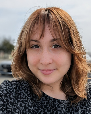 Elena Elwell headshot