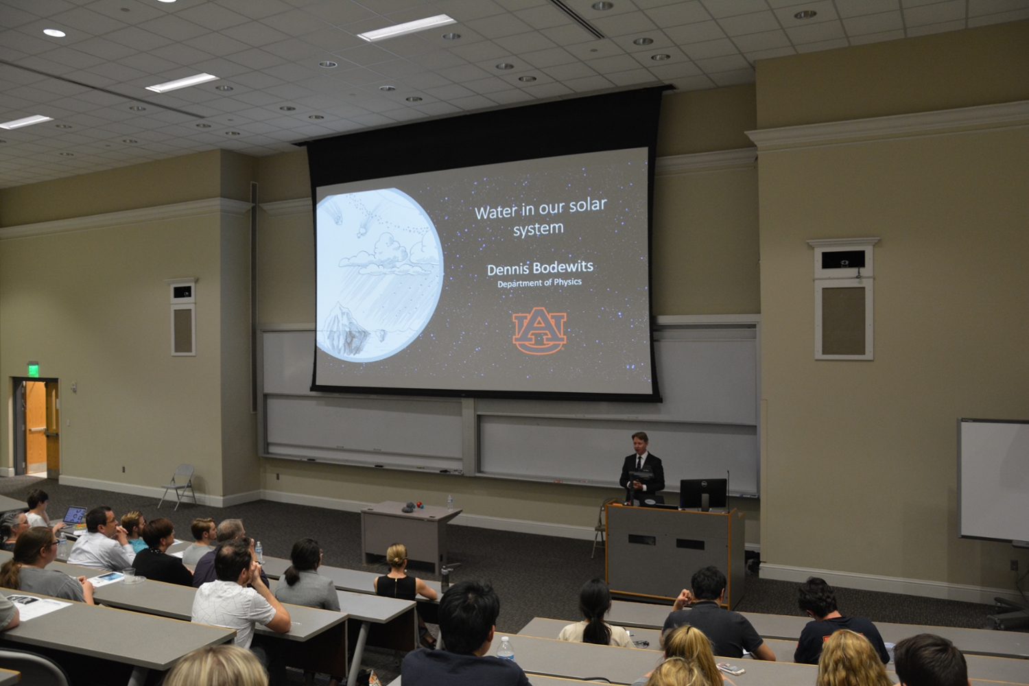 Dr. Dennis Bodewits speaking at the annual Duncan Lecture.