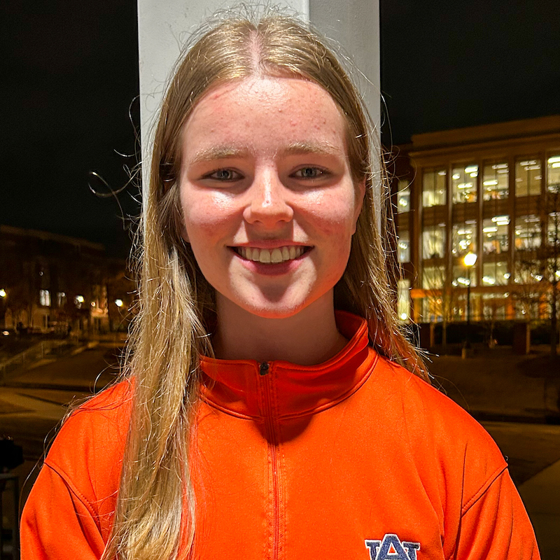 Olivia Walker headshot