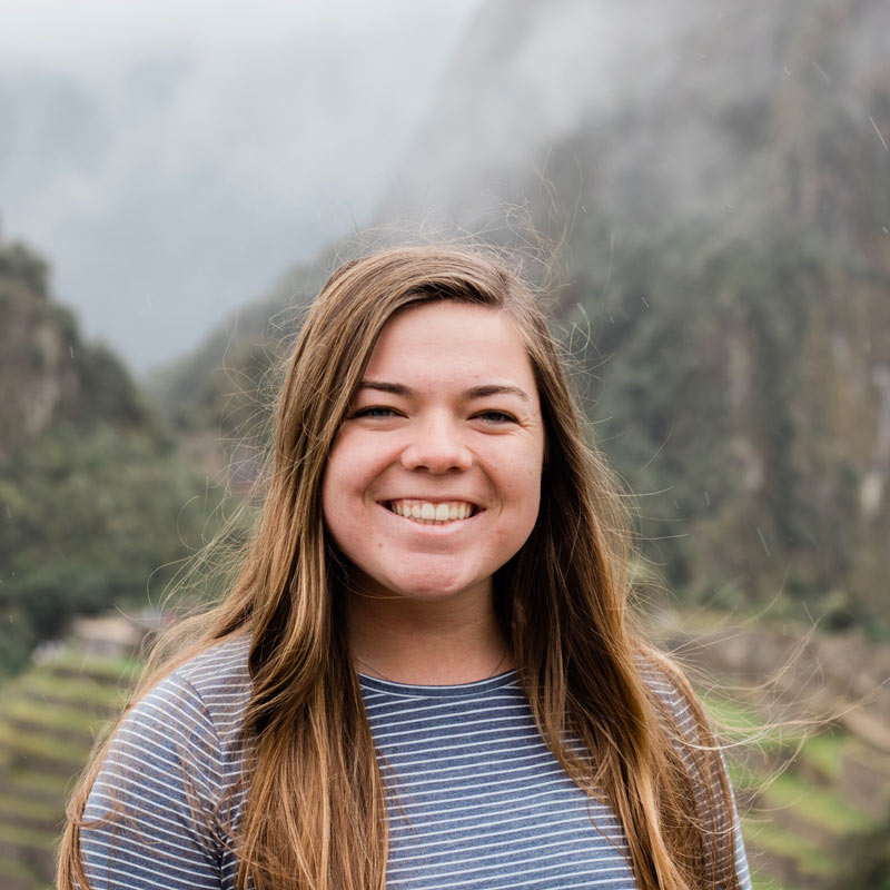 Student Spotlight Abby Horne sitting in a resteraunt.