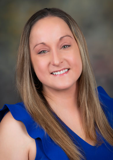 Laura Langner headshot