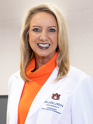 Leigh Ann Ross headshot
