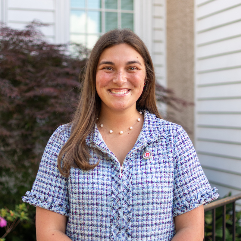 Hailey Bergenthal headshot